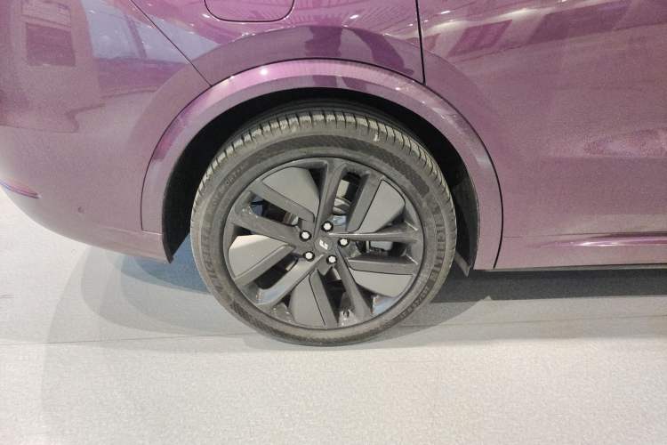 Used Li Auto L9 2022 Max model