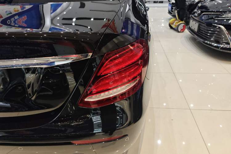 Used Mercedes-Benz E-Class 2019 E 300 L Stylish Model
