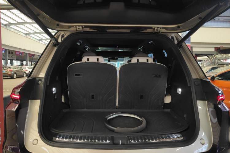 Used Li Auto L9 2024 Ultra Model
