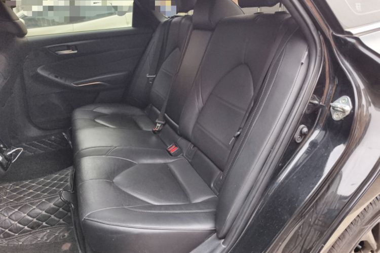 Used Toyota Avalon 2019 2.0L XLE Premium Edition China VI