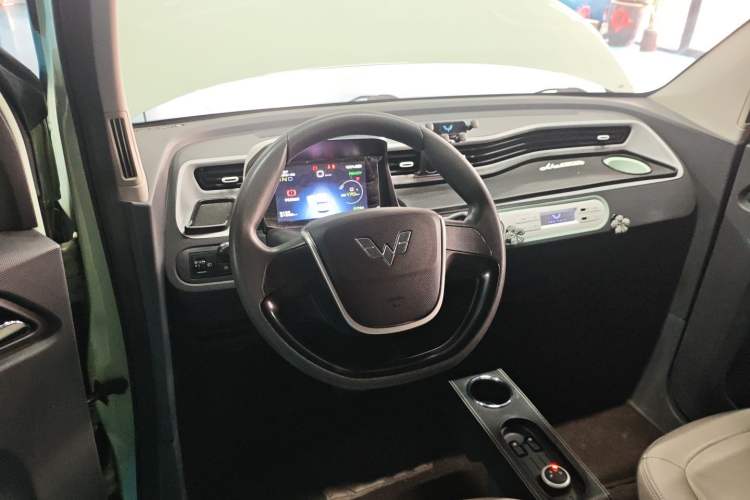 Used Wuling Hongguang MINIEV 2022 Macaron Premium Model – Lithium Iron Phosphate