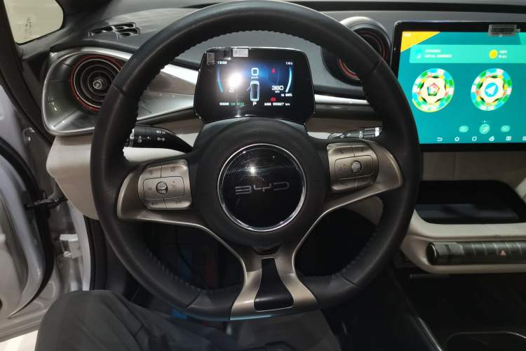 Used BYD Dolphin 2021 405 km Fashion Edition
