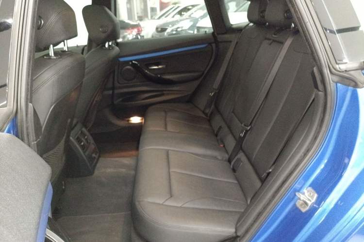 Used BMW 3 Series GT 2017 320i M Sport
