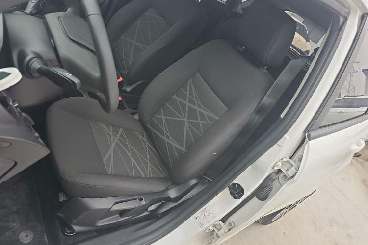 Used Ford Fiesta 2013 Hatchback 1.5L Manual Fashion Edition