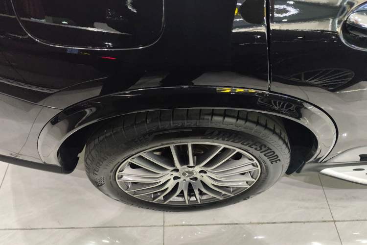 Used Mercedes-Benz GLC 2023 GLC 300 L 4MATIC Dynamic Edition 5-seater
