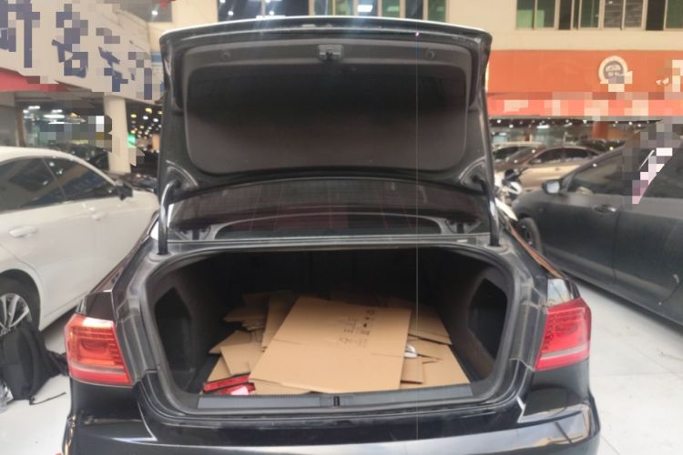 Used Volkswagen Magotan 2015 Facelift 1.8TSI Luxury Model
