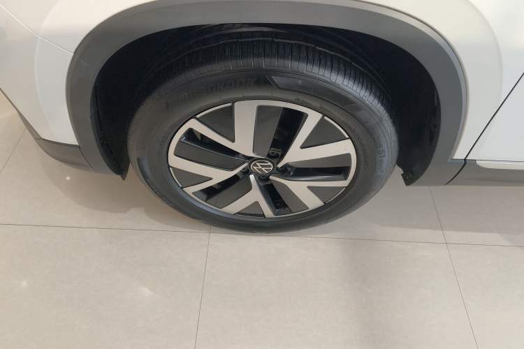 Used Volkswagen Tayron 2024 300TSI Two-Wheel-Drive Luxury Plus Advanced Version
