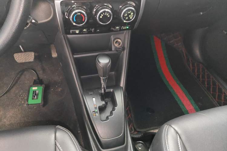 Used Toyota YARiS L 2020 X-Trail X 1.5L CVT Leading Edition
