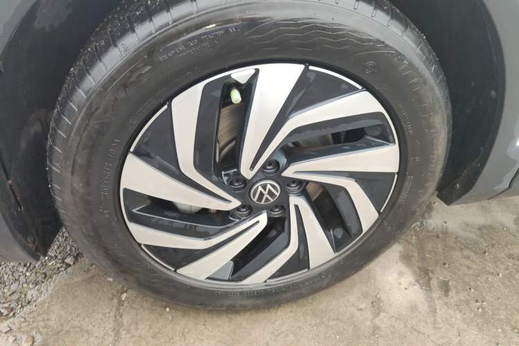 Used Volkswagen Tiguan L 2023 300TSI Automatic Two-Wheel Drive Smart Edition