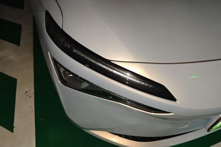 Used AION S MAX 2025 70 Star Edition 53.7 kWh
