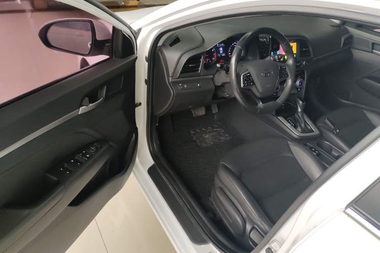 Used Hyundai Elantra 2019 1.5L CVT ZhiXuan – Elite Version
