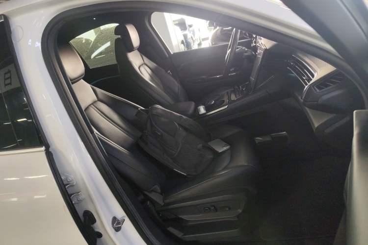 Used Nio EC6 2020 430 km Sport Version
