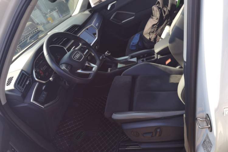 Used Audi Q3 2022 35 TFSI Fashion Dynamic Model
