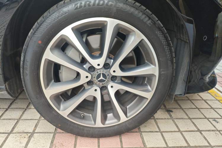 Used Mercedes-Benz E-Class 2019 Facelifted E 300 L Stylish Version
