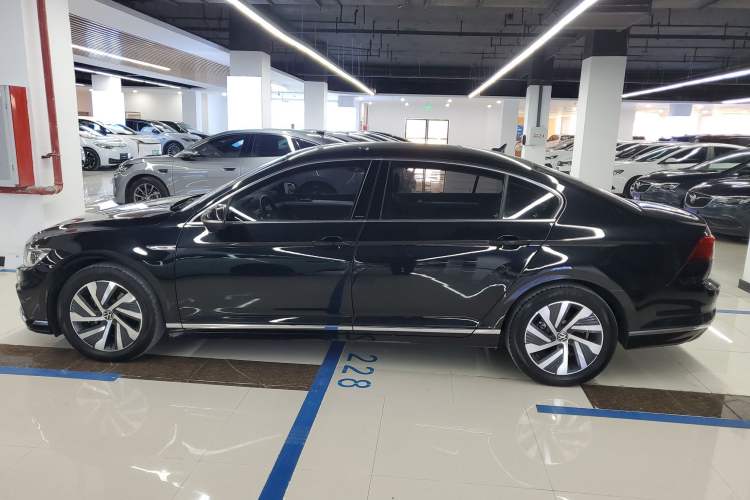 Used Volkswagen Magotan GTE Plug-in Hybrid 2020 GTE Luxury Model
