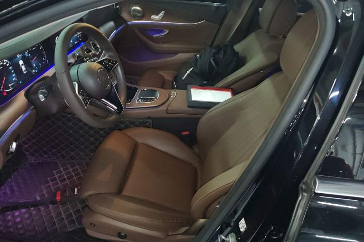 Used Mercedes-Benz E-Class 2023 E 260 L
