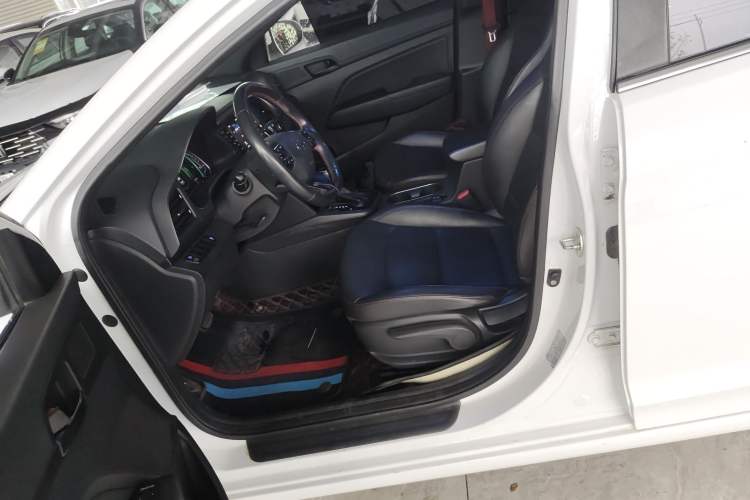 Used Hyundai Elantra 2020 1.4T Dual-Clutch Xuan Dong · Dynamic Version
