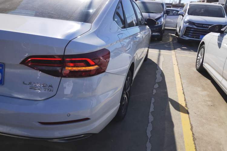 Used Volkswagen Lavida 2022 280TSI DSG Comfort Edition
