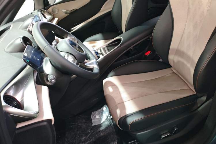 Used BYD Dolphin 2025 420km Free Edition
