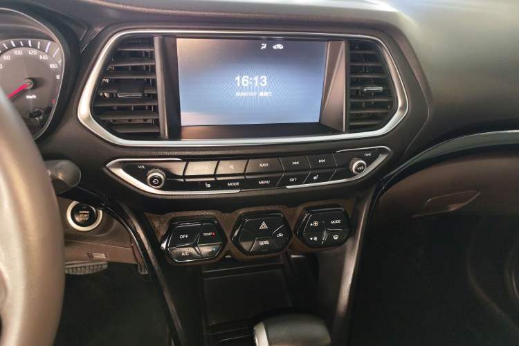 Used GAC Trumpchi GS4 2015 200T G-DCT Luxury Edition
