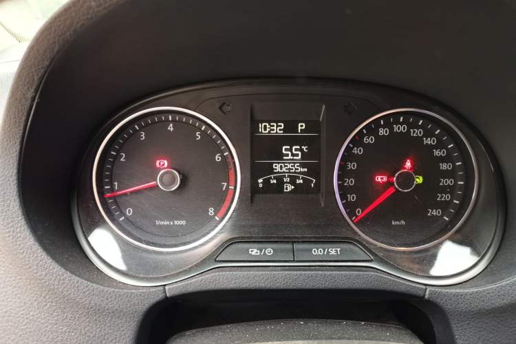 Used Volkswagen Polo 2014 1.6L Automatic Comfort Edition
