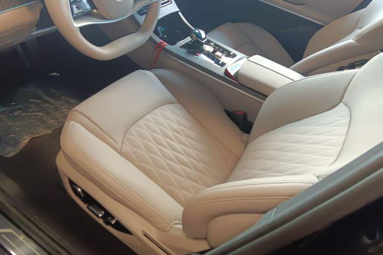 Used BYD Han 2025 EV with 701 km of Laser Radar-Enabled Intelligent Driving