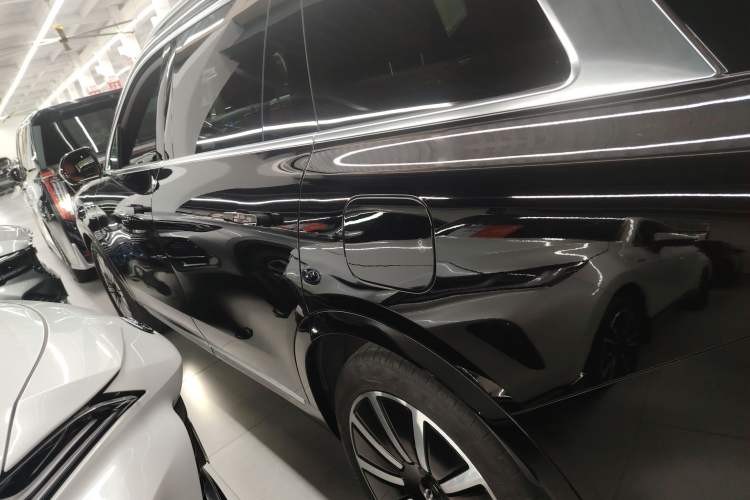 Used Hima AITO M9 2024 Range-Extended Max Edition 42 kWh 5-Seater Version
