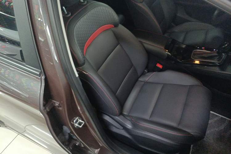 Used MG 5 2023 180 DVVT CVT Fashion Edition
