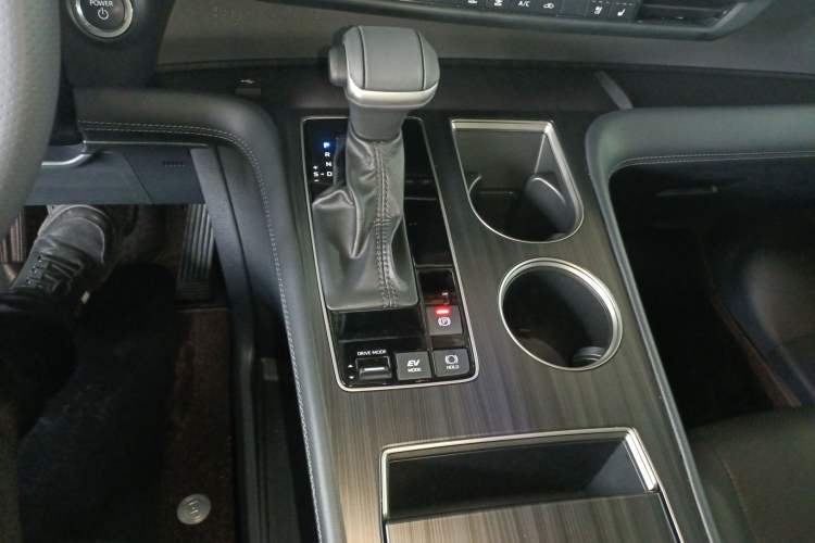 Used Toyota Sienna 2024 2.5L Hybrid Four-Wheel Drive Prestige Edition