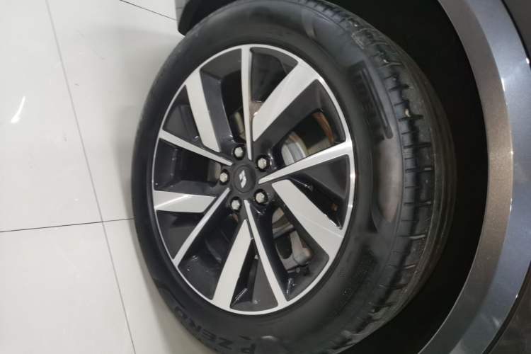 Used Li Auto L8 2023 Air model
