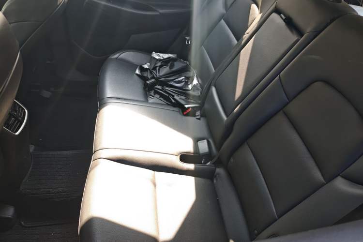 Used Hyundai Tucson 2015 1.6T Dual-Clutch Two-Wheel-Drive Smart Model
