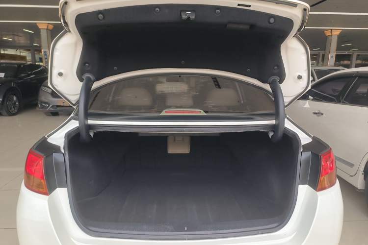 Used Kia K5 2015 2.0L Automatic GL
