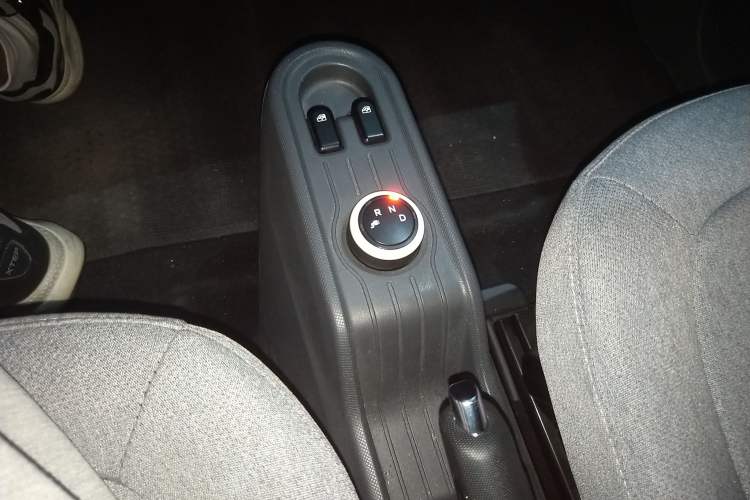 Used Wuling Hongguang MINIEV 2022 Macaron Premium Model – Lithium Ternary Battery
