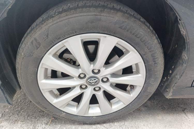 Used Toyota Camry 2019 Revised Version 2.0G Luxury Edition
