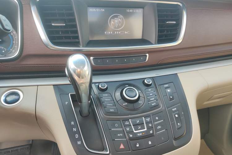 Used Buick GL8 2014 3.0L GT Luxury Business Haoya Edition
