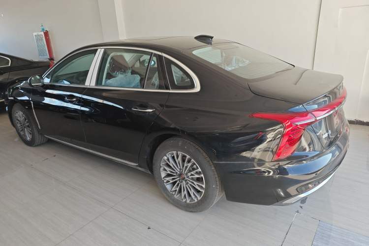 Used Hongqi H5 2024 1.5T DCT Smart Connect Flagship Edition
