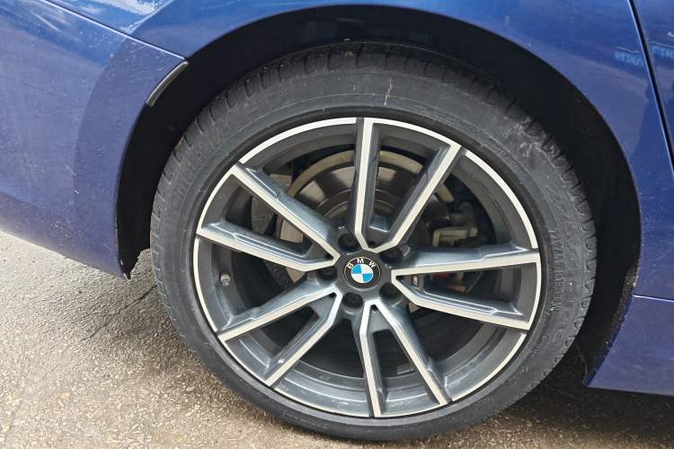 Used BMW 3 Series 2021 Second Facelift 325Li M Sport Package
