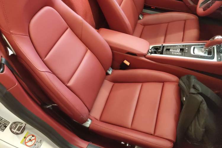 Used Porsche 718 2022 Boxster 2.0T
