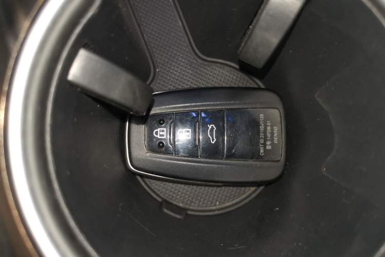 Used Toyota Camry 2019 Revised Version 2.0G Luxury Edition