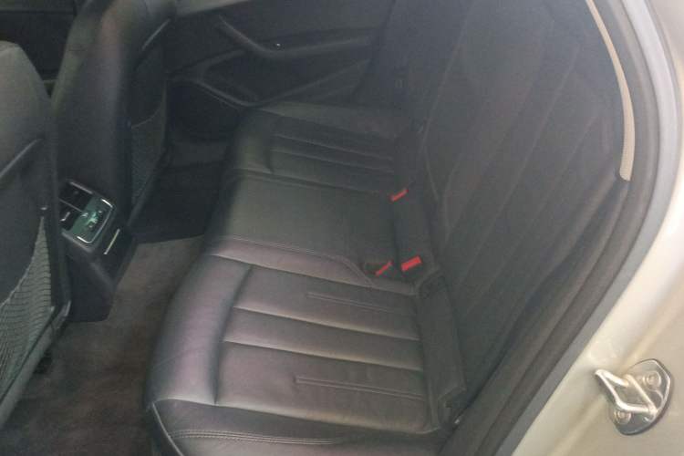 Used Audi A4L 2019 40 TFSI Fashion Version China V
