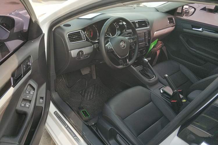 Used Volkswagen Sagitar 2018 1.6L Automatic Comfort Model