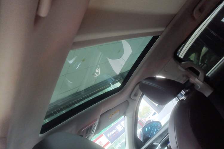 Used Wey VV7 2017 2.0T Ultra-Luxury Version
