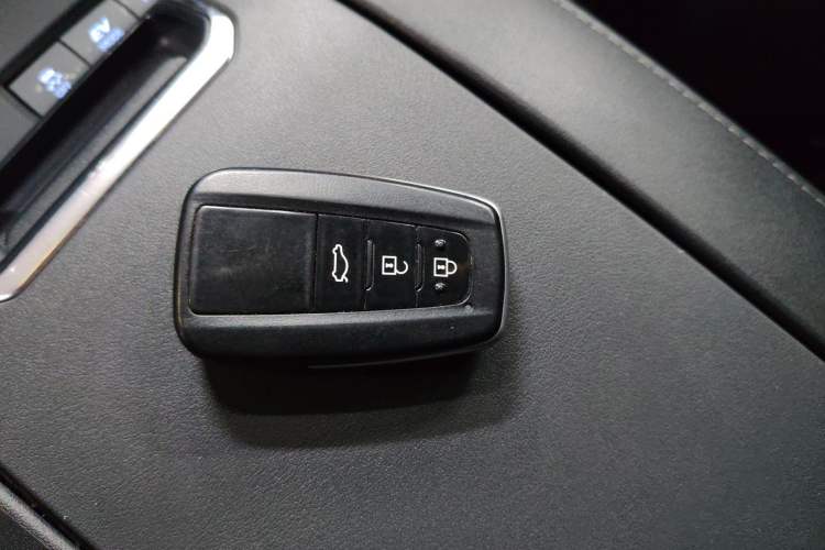 Used Toyota Crown Kluger 2021 2.5L HEV Four-Wheel Drive Premium Edition
