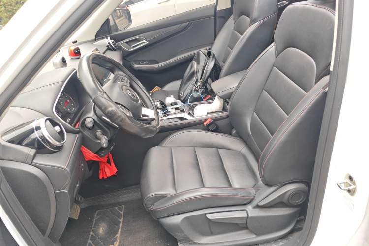 Used MG HS 2019 20T Automatic Two-Wheel Drive Luxury Edition China VI Standard
