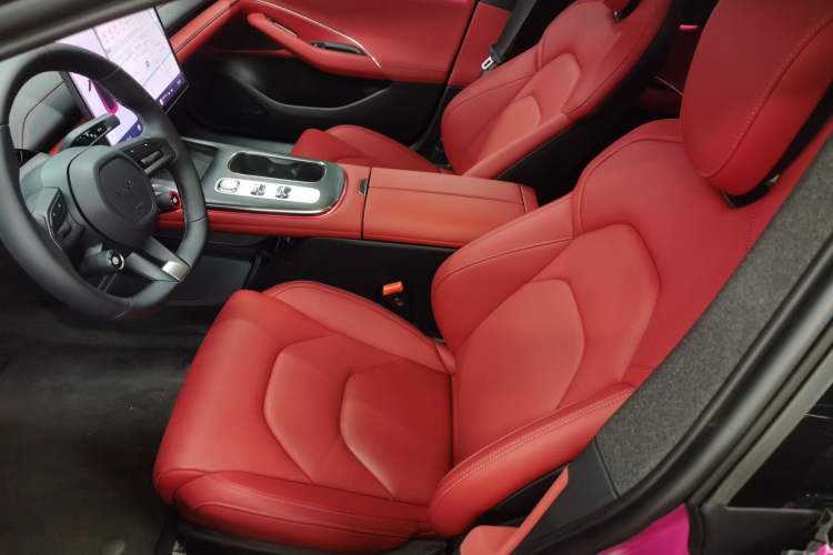 Used  SU7 2024 Rear-Drive Ultra-Long Range Advanced Pro-Level Intelligent Driving Version