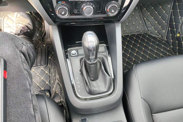 Used Volkswagen Sagitar 2018 180TSI DSG Prestige Edition
