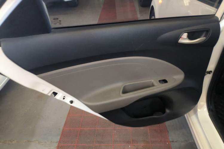 Used Kia Pegas 2017 1.4L Manual Fashion Edition Smart
