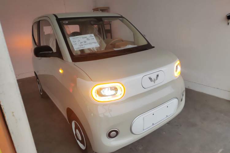 Used Wuling Hongguang MINIEV 2024 3rd Generation 215km Youth Edition