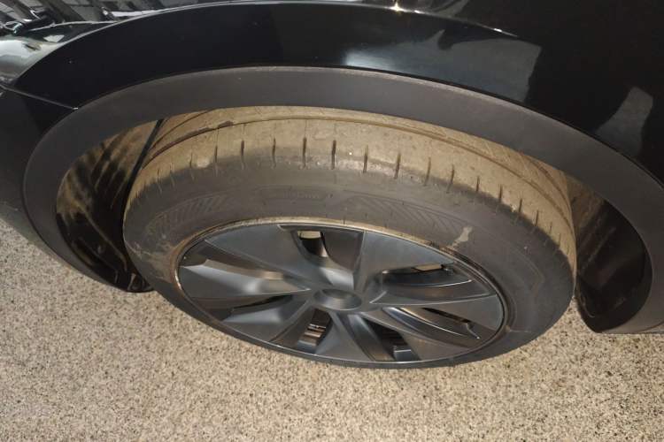 Used Tesla Model Y 2023 Rear-Wheel-Drive Version
