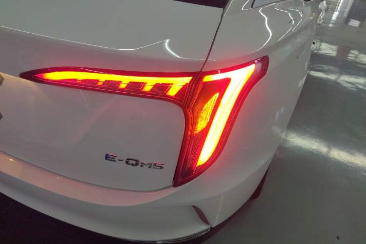 Used Hongqi E-QM5 2023 Revised Version Basic Travel Edition
